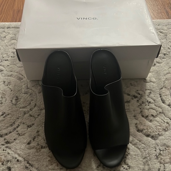 Vince Alora Mule - Picture 1 of 6